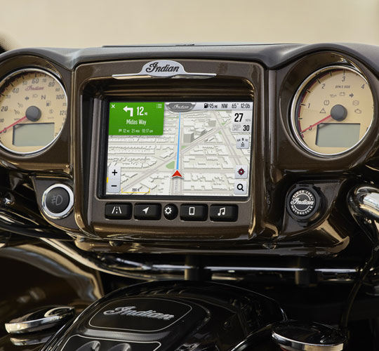 TOUCHSCREEN POWERED BY RIDE COMMAND